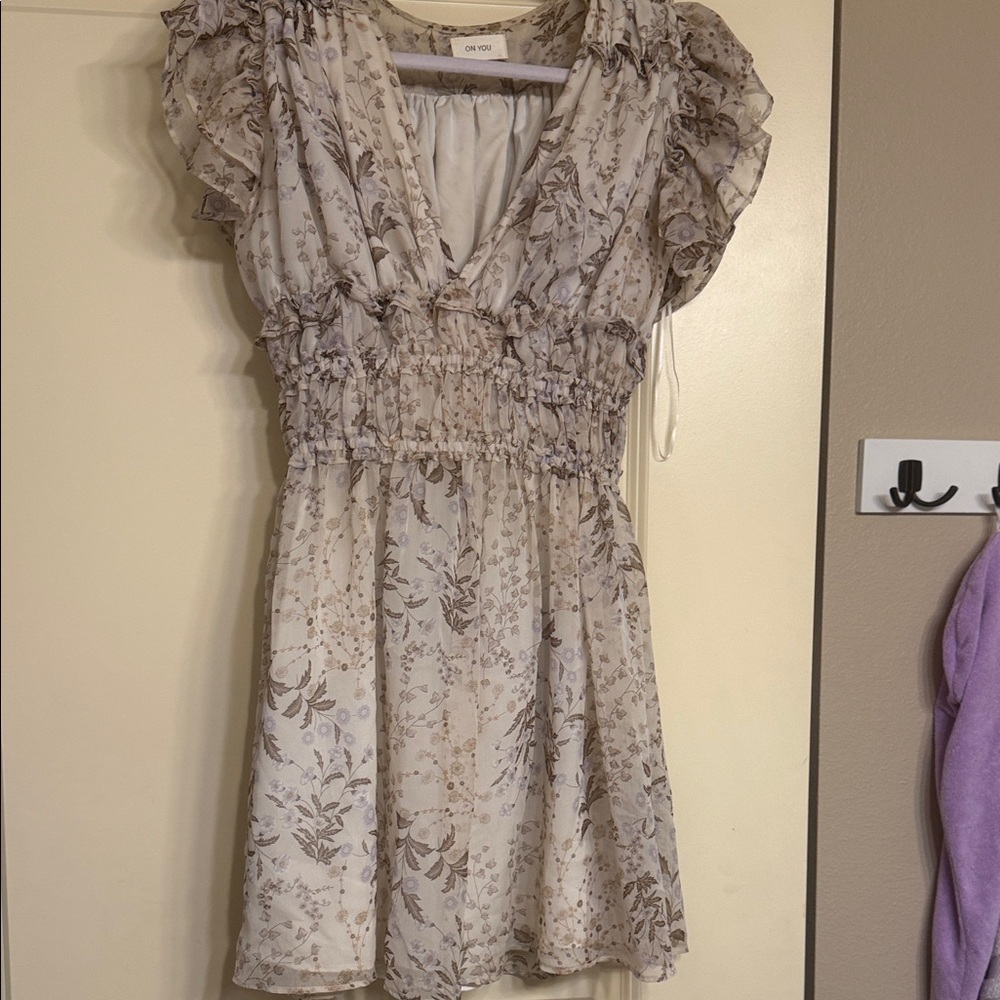 Elegant Cream Floral Mini Dress